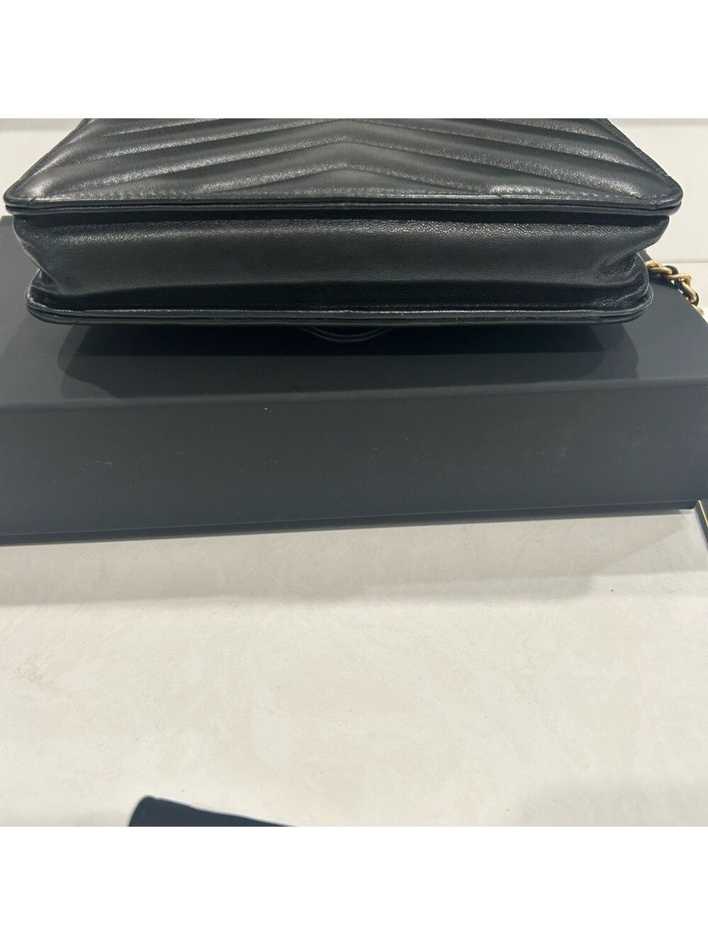 Chanel Wallet on Chain - Picture 10 of 12